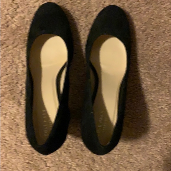 Like NEW Cole Haan Shoes - Picture 1 of 2